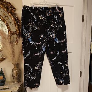 Worthington Black Floral Woman's Ankle Pants